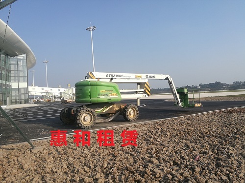 四川徐工集团的高空作业平台高度大的是多少米